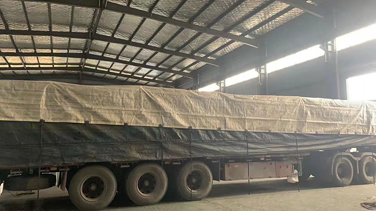 粉末冶金鐵粉包裝待發(fā)車(chē)